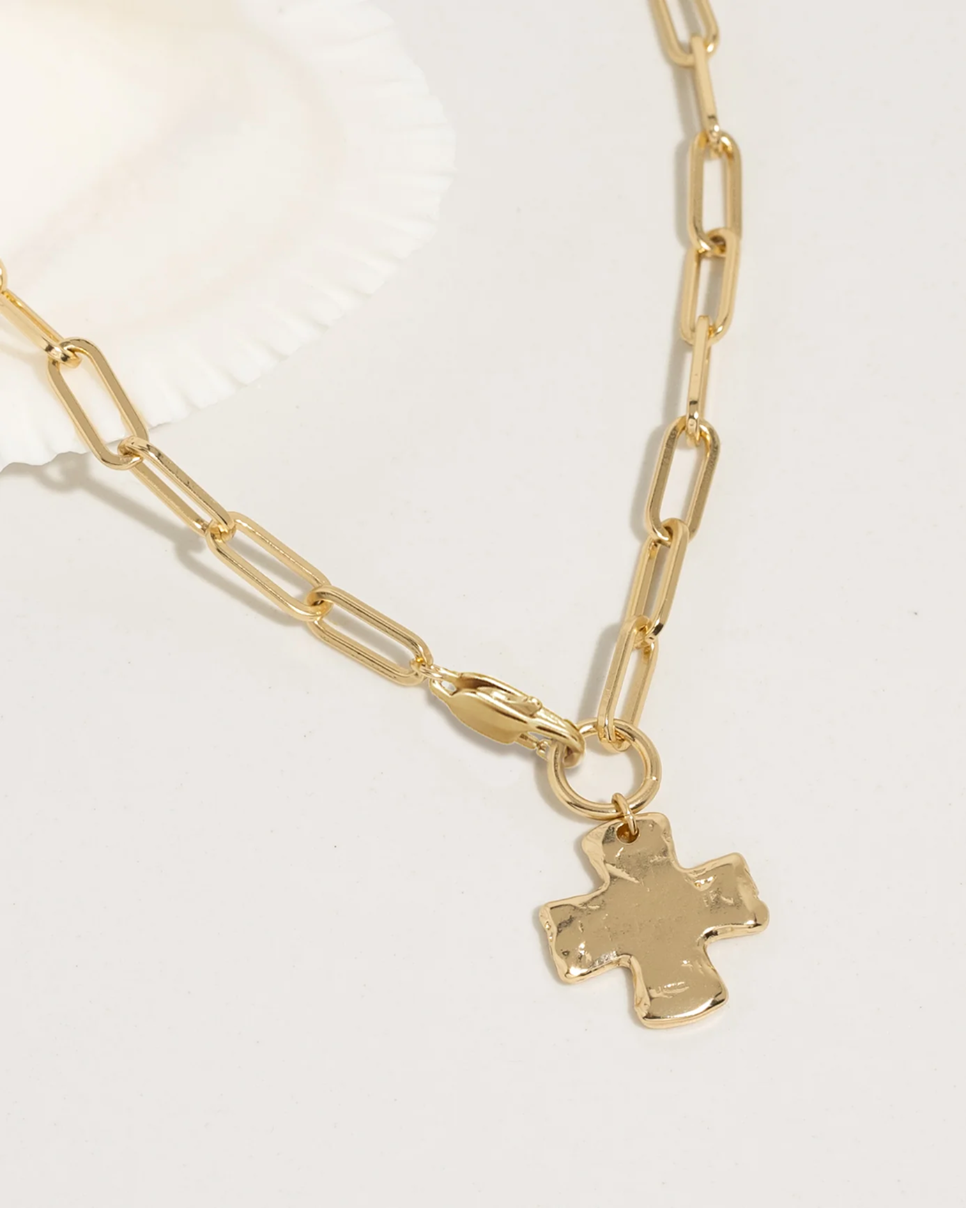 Collana a Catena Grossa con Croce